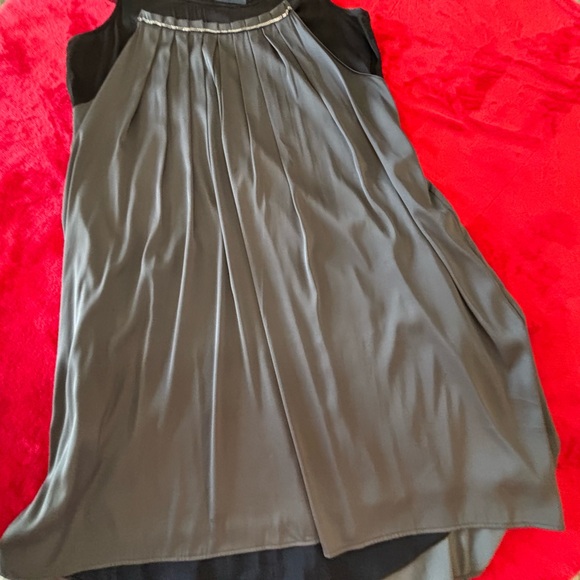 Elegant Black and Gray Sleeveless Dress - Picture 6 of 10